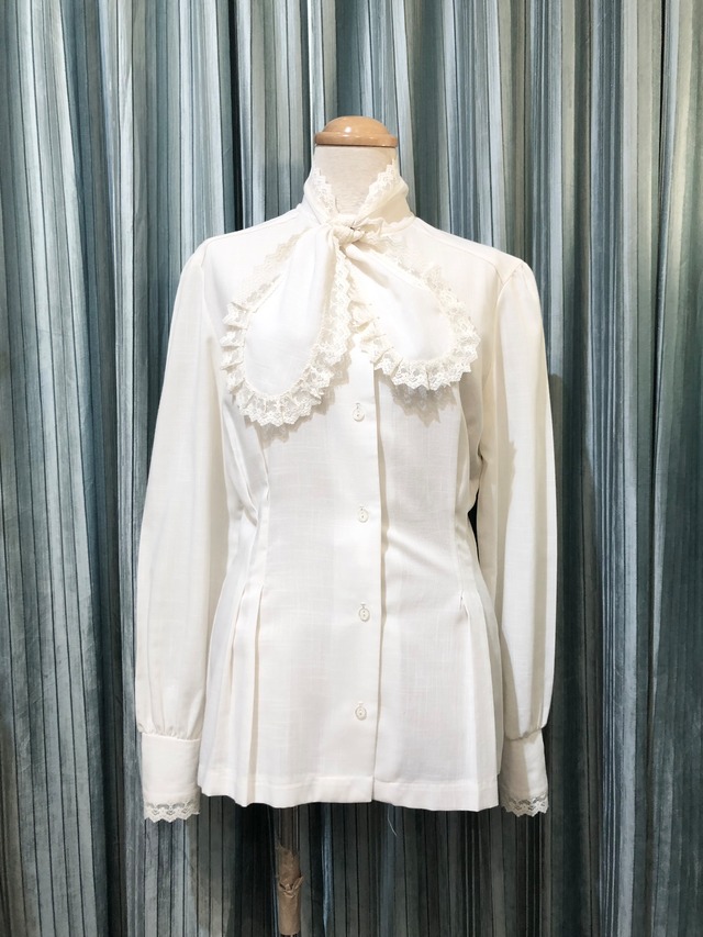70's vintage "AVON" white ribbon tie blouse