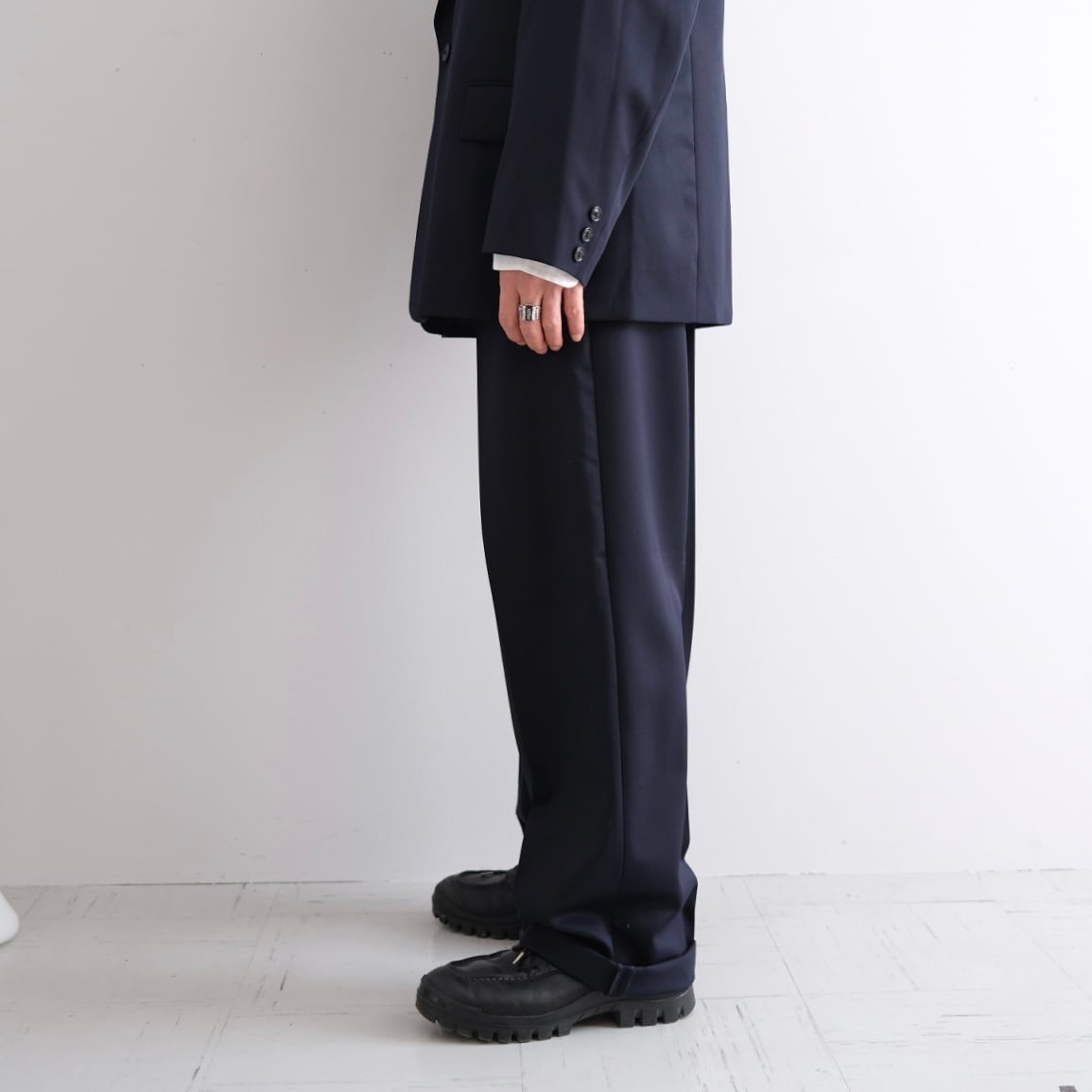 REVERBERATE” BELTED TROUSERS TYPE 2” | Lapel online store