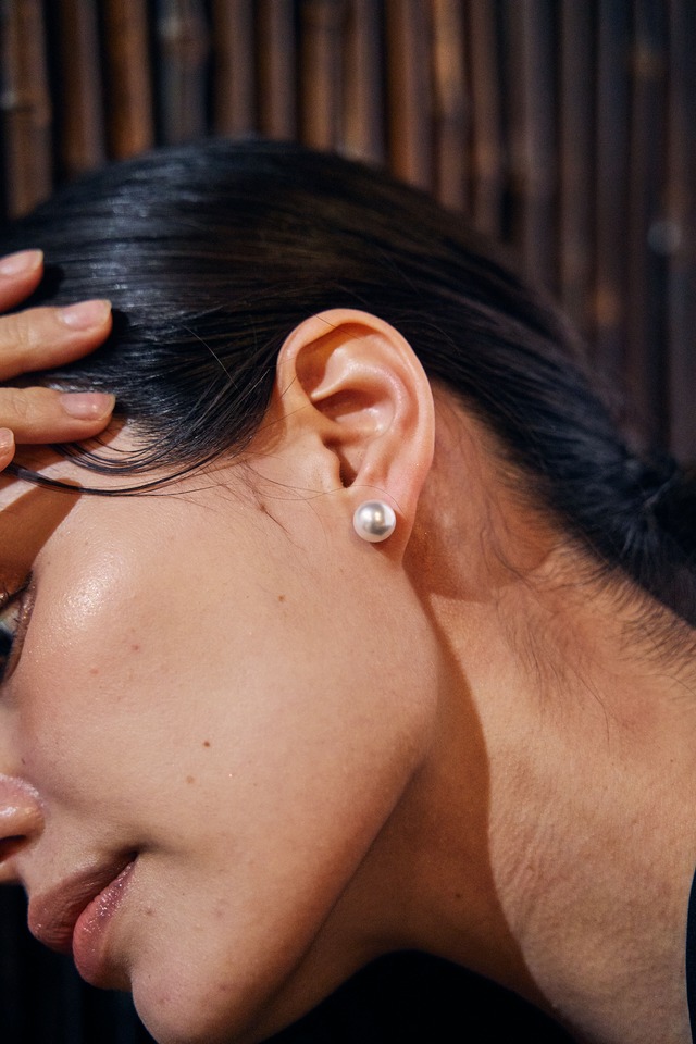 Moonlit pearl pierce #p69