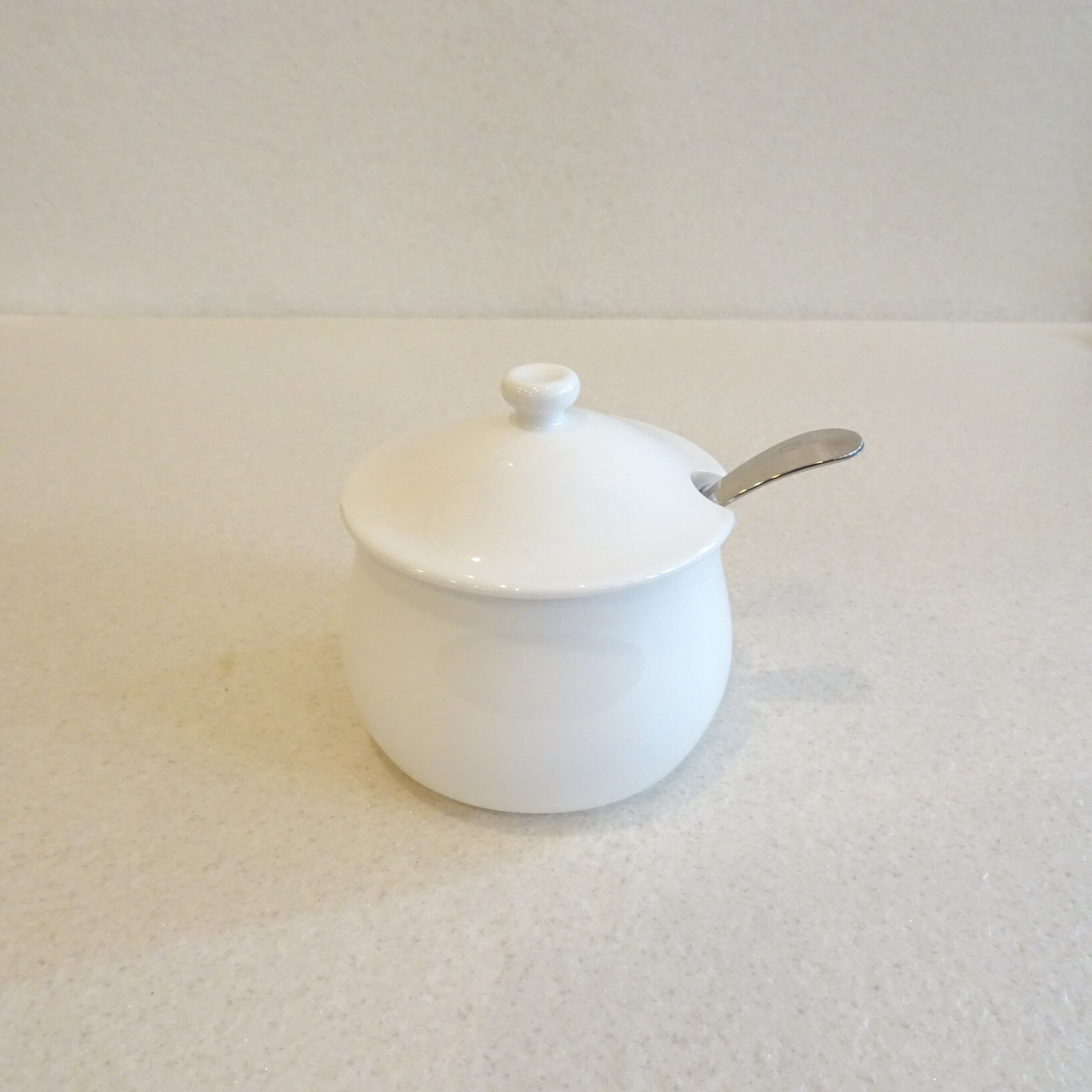 ノリタケ 白いシュガーポット+スプーン