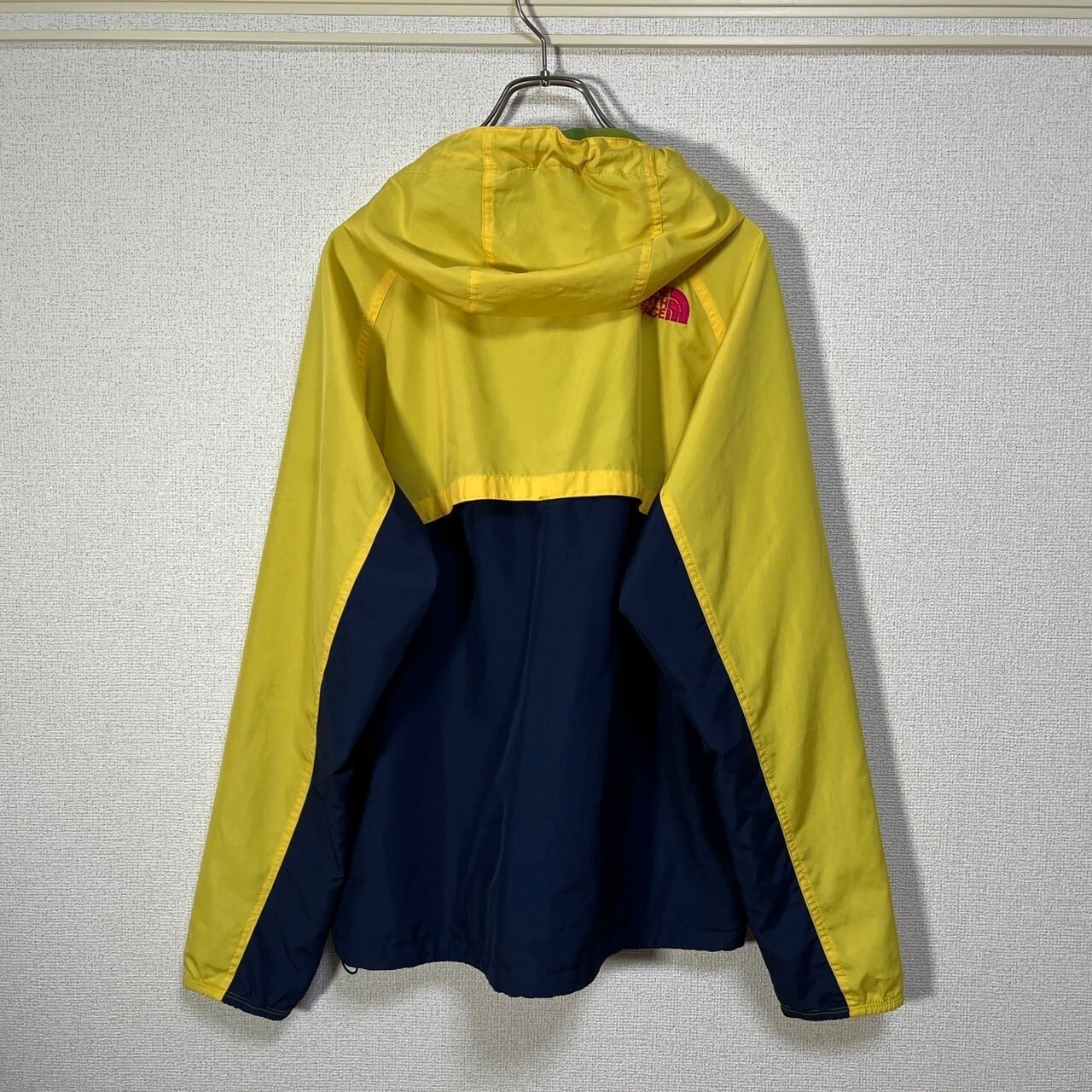 ノースフェイス ナイロンジャケット パーカー刺繍ワンポイント ノースフェイス ナイロンジャケット パーカー刺繍ワンポイント