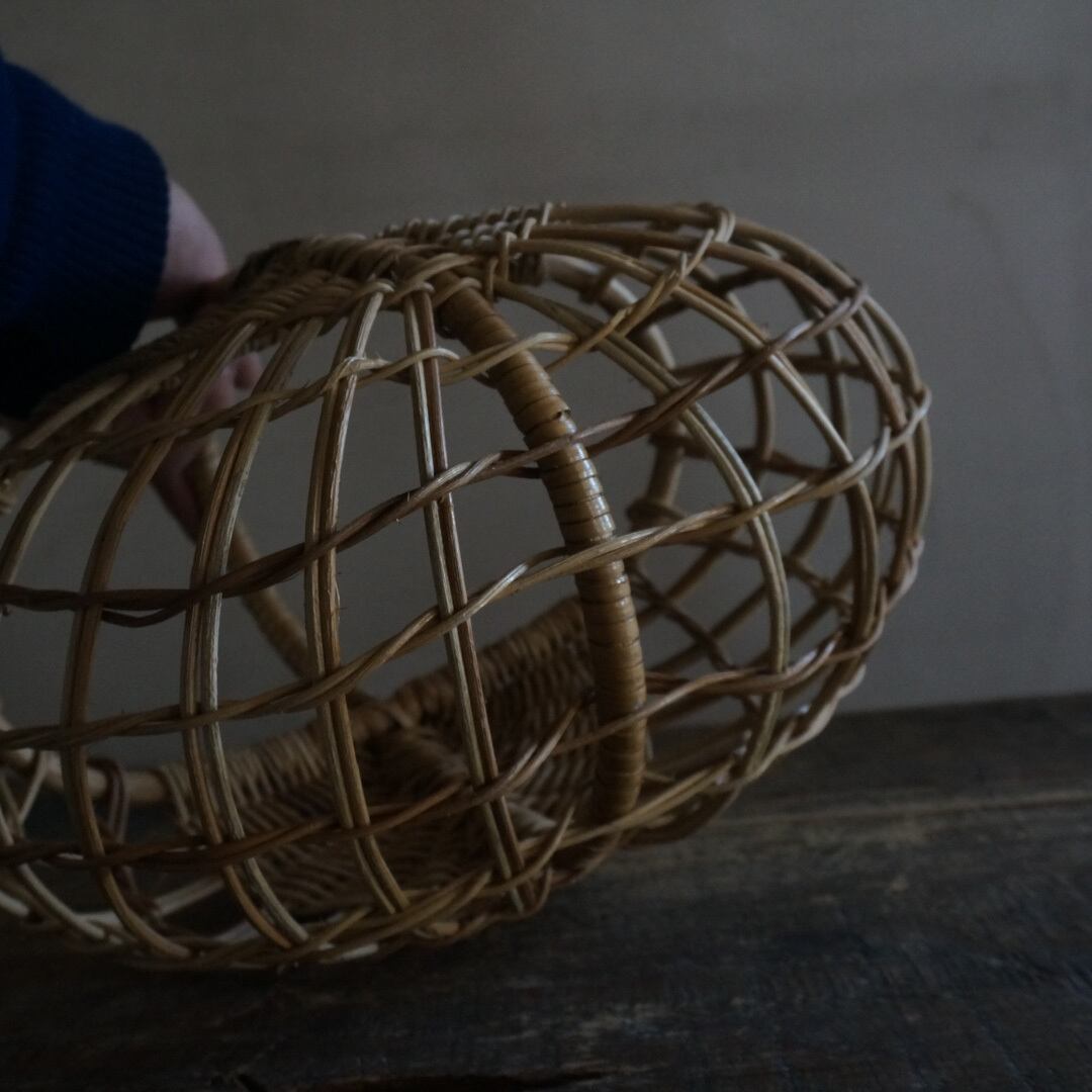 古いフランスのパニエ