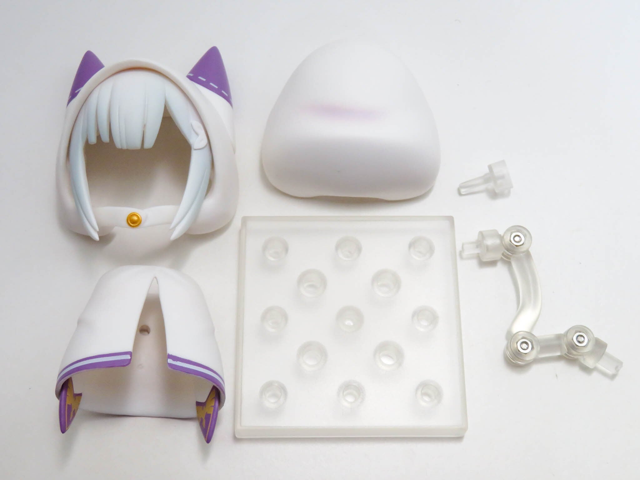 再入荷(A-ランク)【751】 エミリア 髪、体パーツ フードとローブ(初版) ねんどろいど