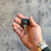 【限定商品】キーカバー スタッズ マットパイソン