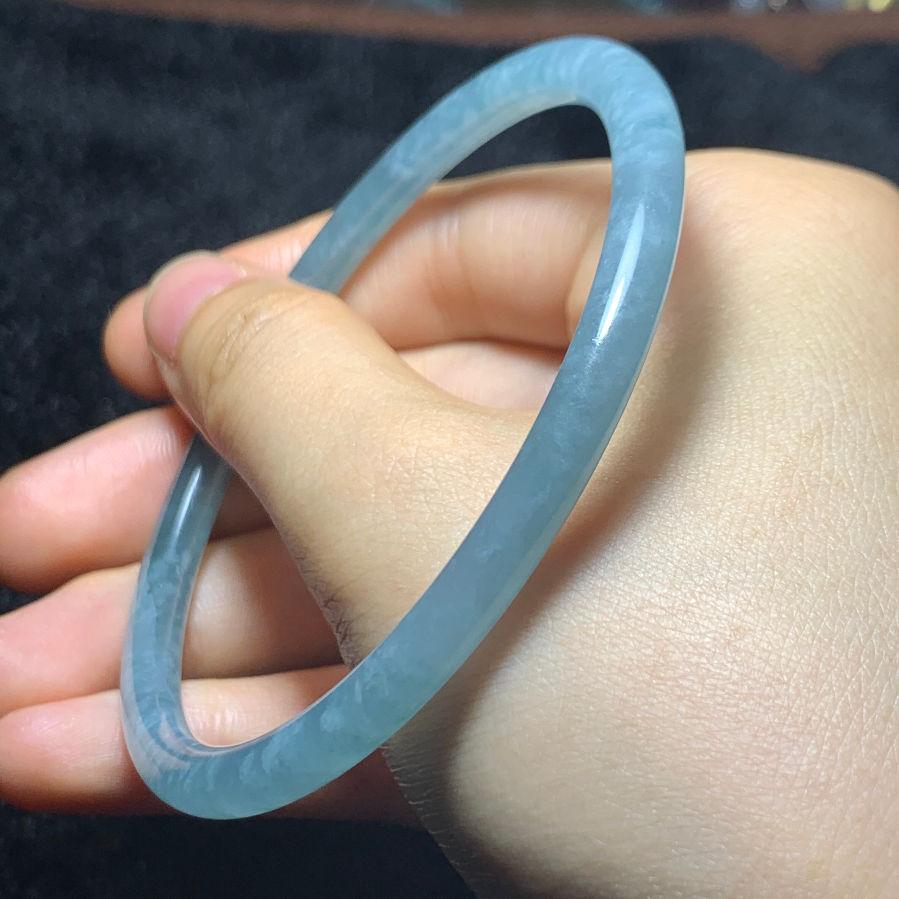 本翡翠バングル アイス系 氷種グァテマラ産腕輪 お買い得品 国石 | FARBE