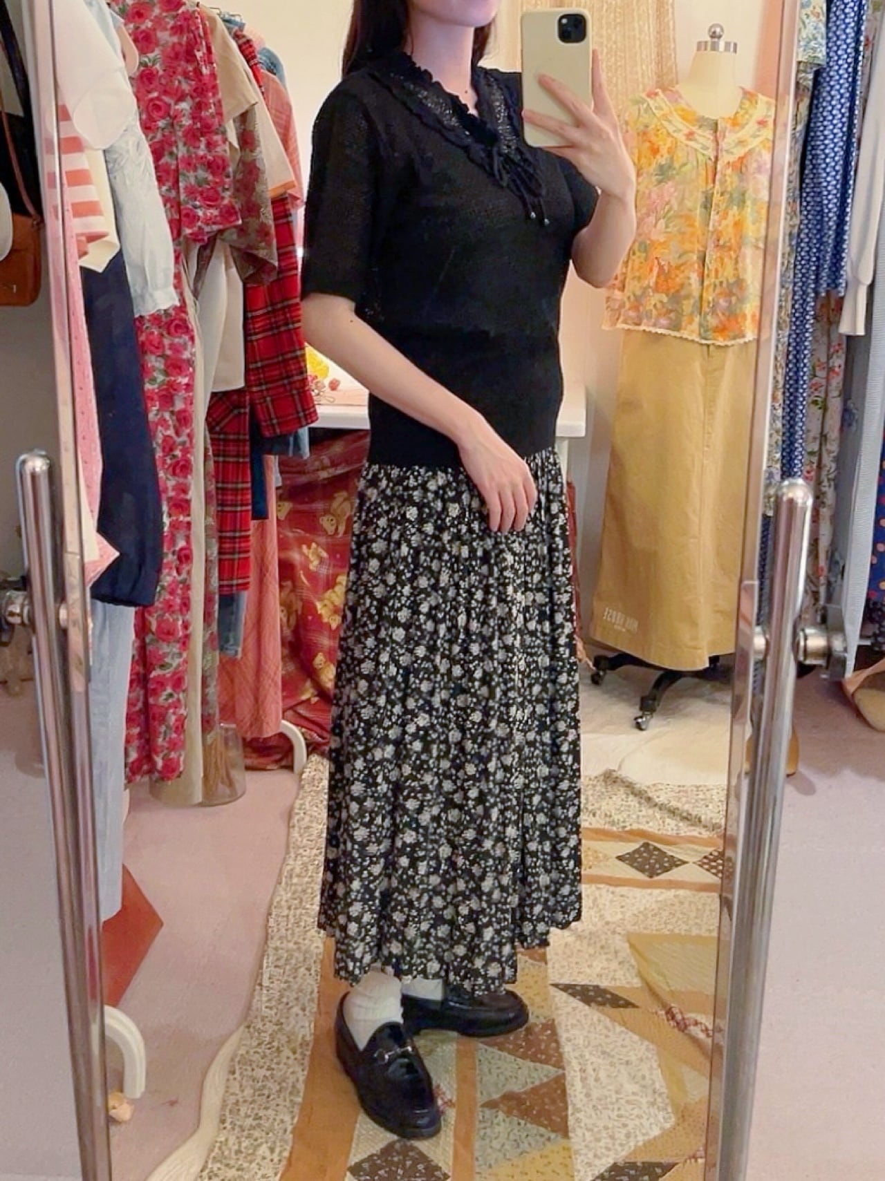 black mini flower pleats skirt