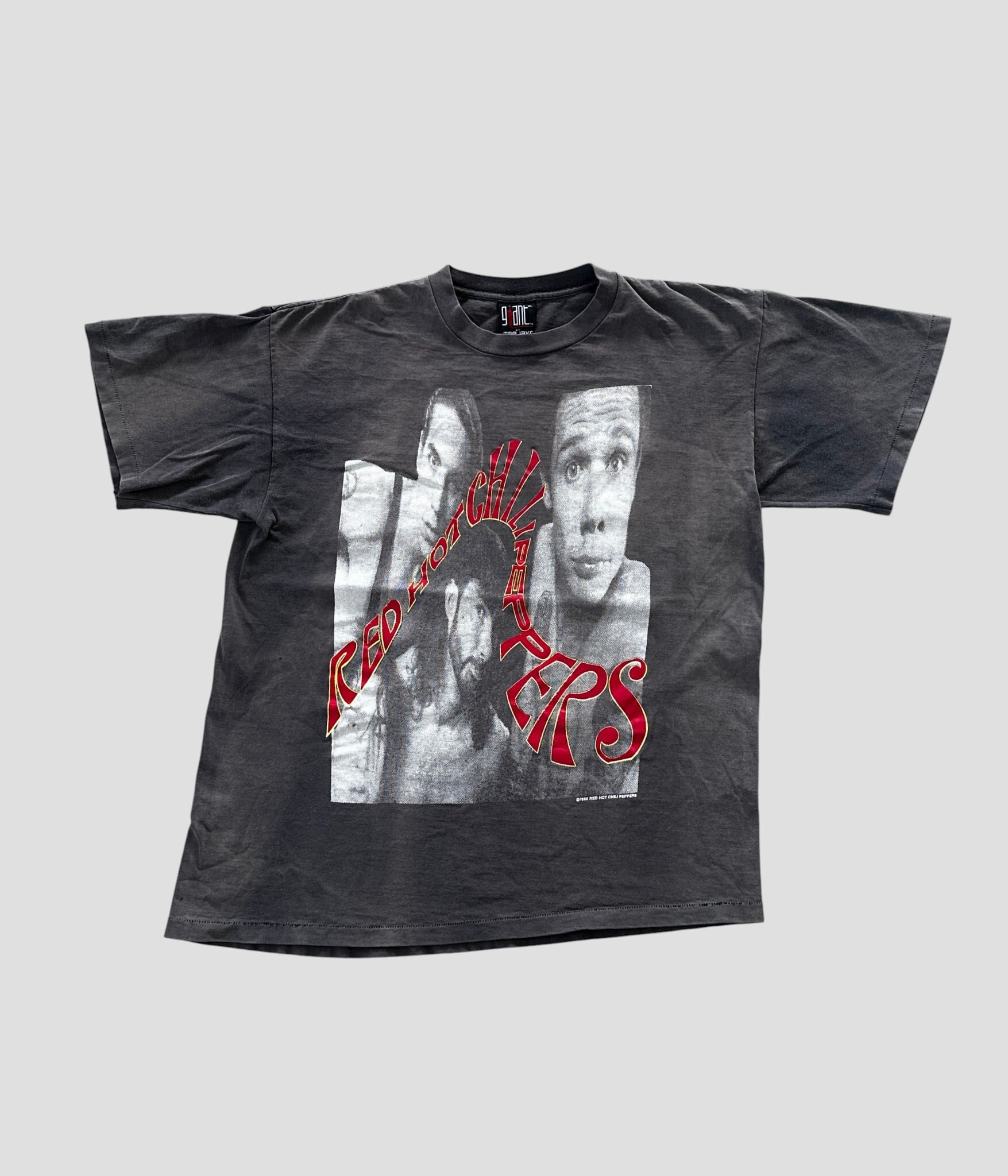 Red Hot Chili Peppers- Vintage 90s XL Curving Logo T-shirt made in