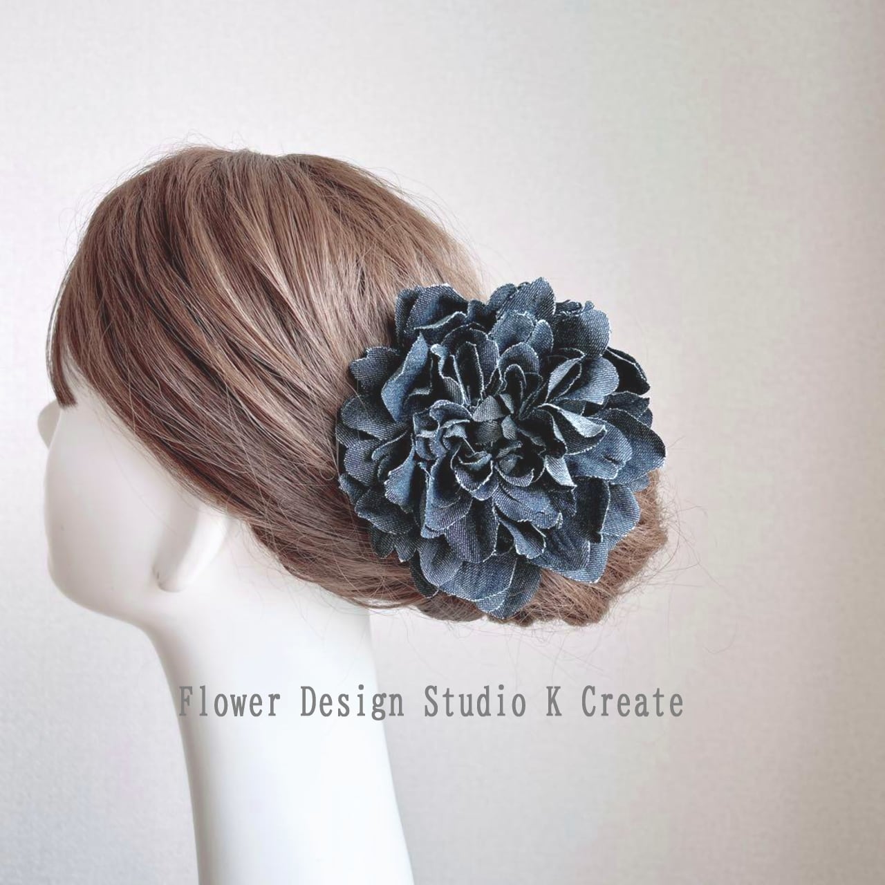 ブラックデニムのダリアの髪飾り(シングルワイヤー仕様) デニム フラメンコ フローレス 黒 ブラック 花飾り 花