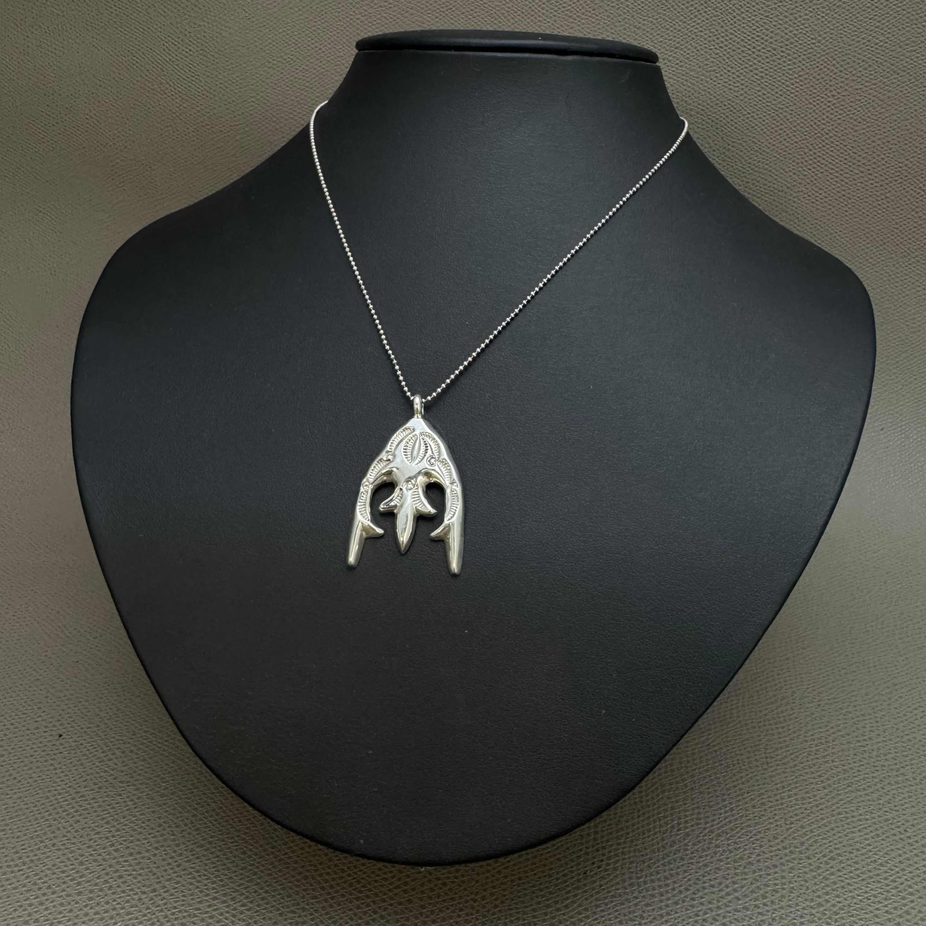 NAVAJO族 F.L Begay作 ナジャトップ（チェーン別売り）シルバー ホピ