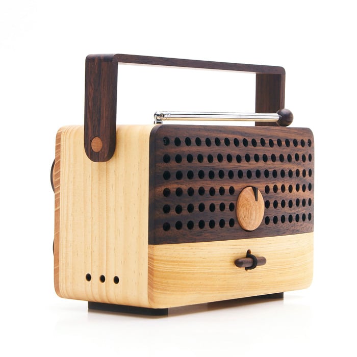スマホ/家電/カメラ【スピーカーとしても使える木のラジオ】 magno 木のラジオ