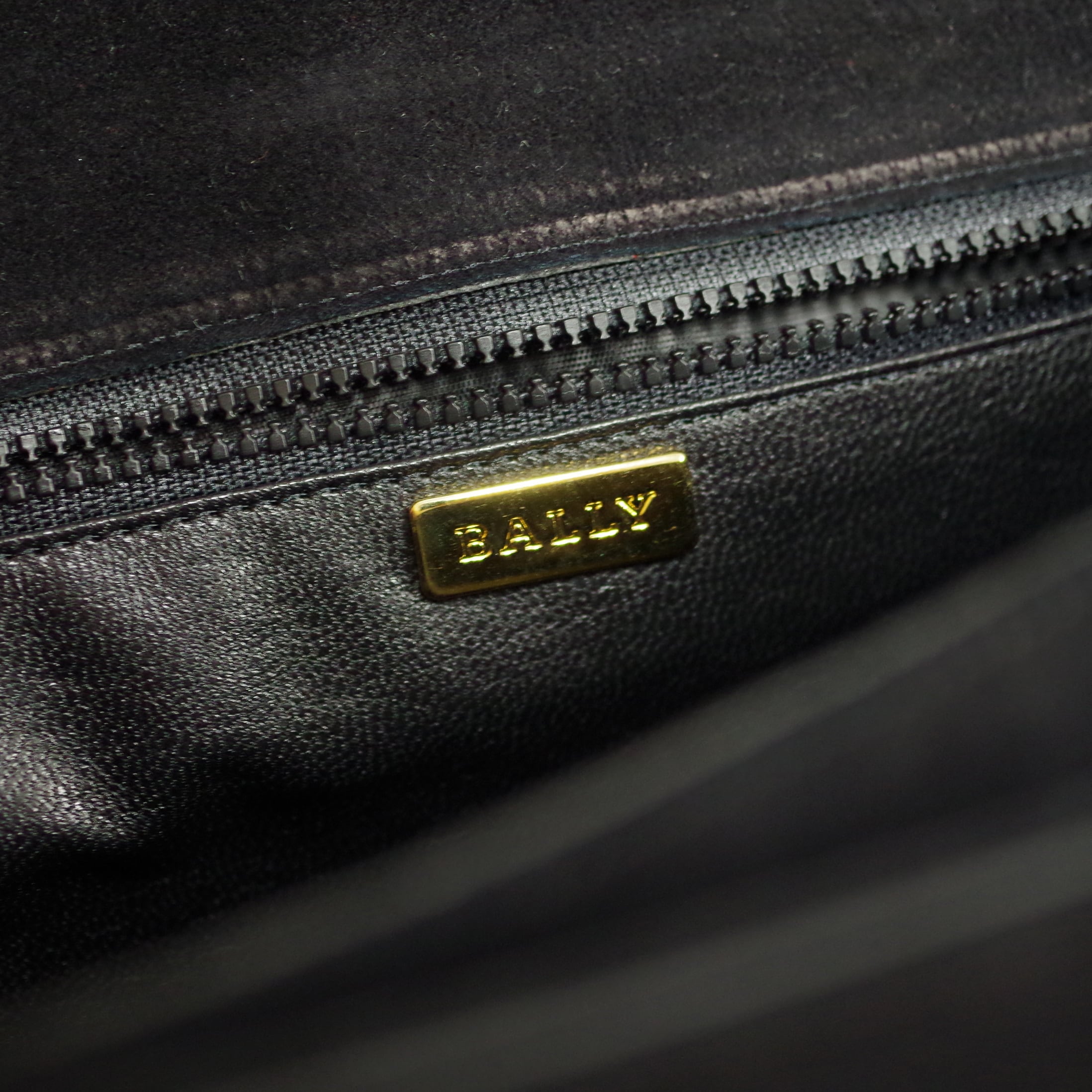 BALLY バリー ショルダーバッグ スエード レザー ブラック | rean