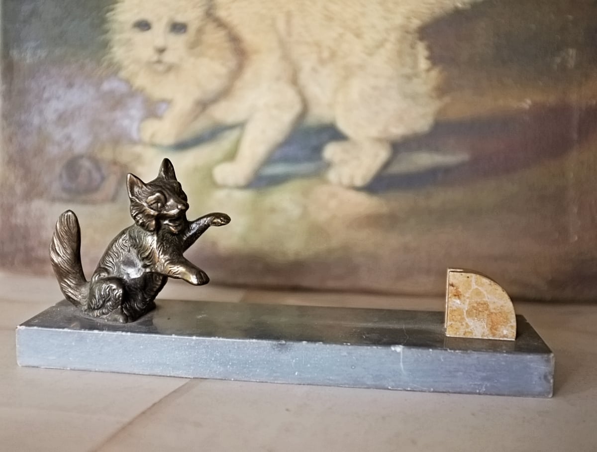 30s フランス アールデコ 笑う猫と大理石のフォトスタンドb