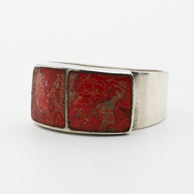 Red Coral Accent Top Wide Band Style Ring #20.0 / Denmark