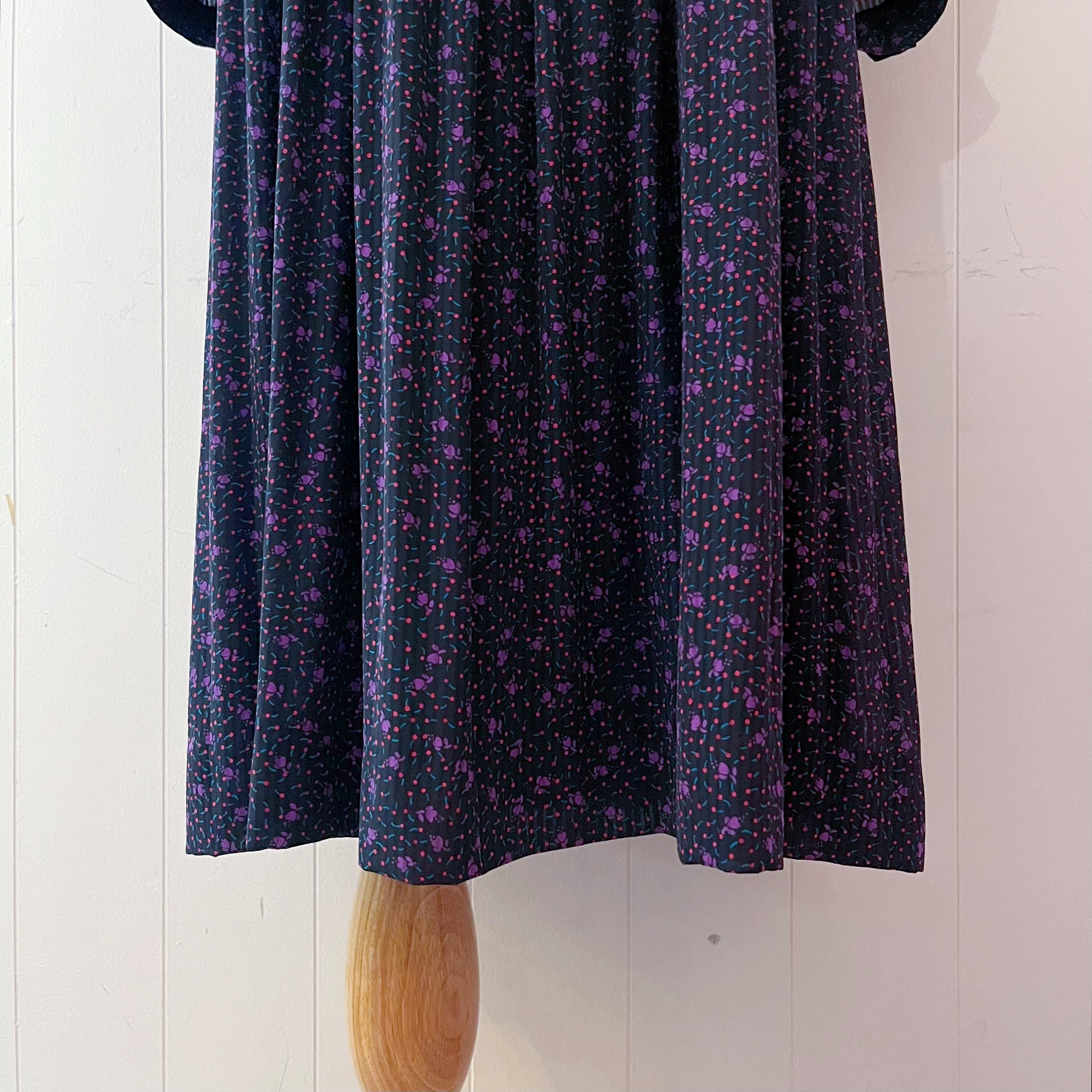 purple heart dot pleats one-piece