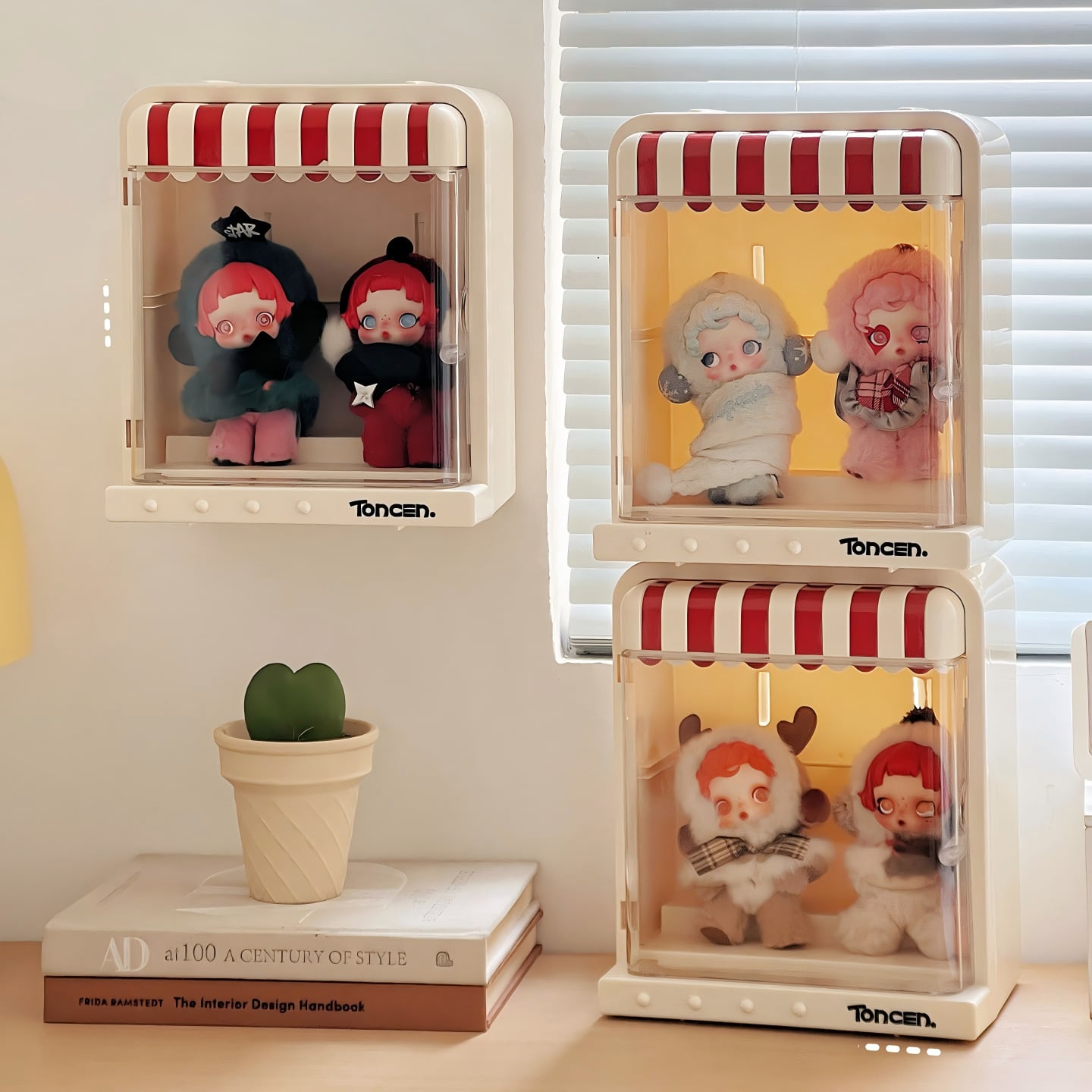 ぬいぐるみ 透明 アクリル ディスプレイケース 壁掛け/卓上兼用 収納