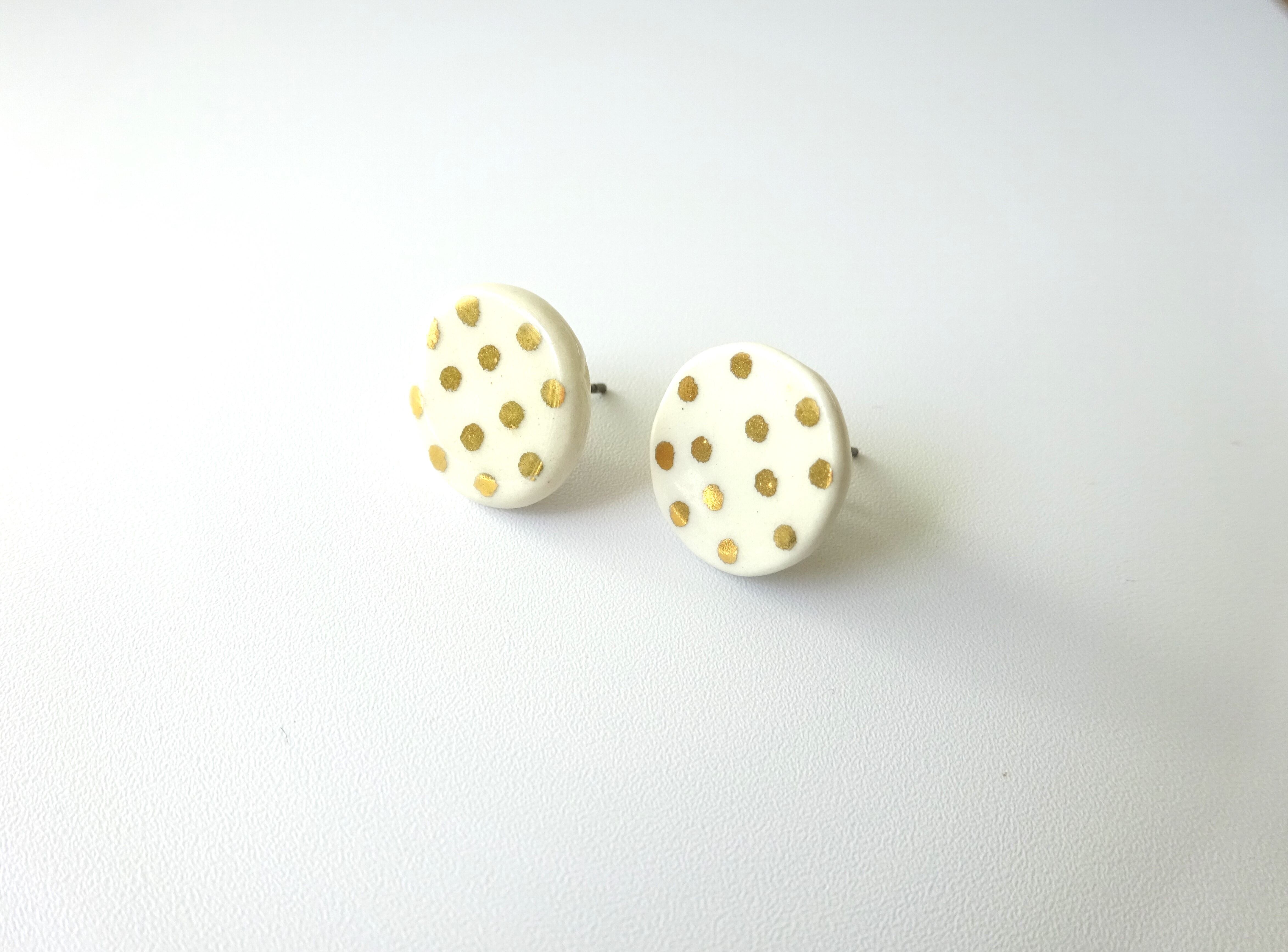 金彩dot round pierce／earring（白）