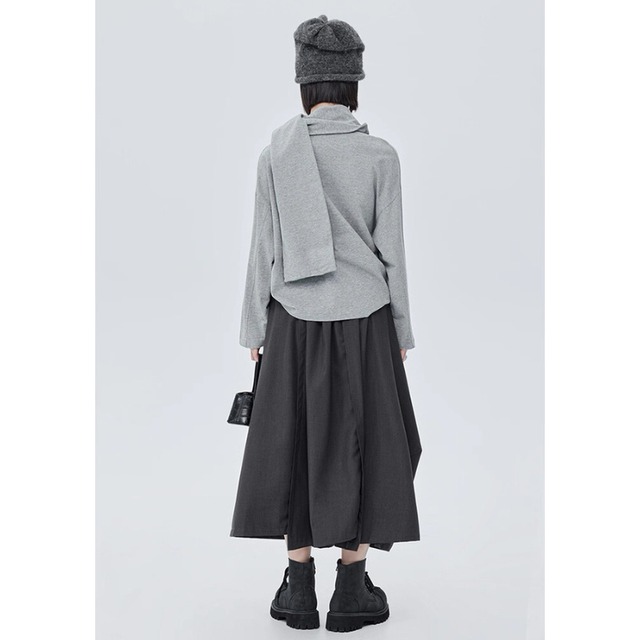 Scarf-attached relaxed top C1404