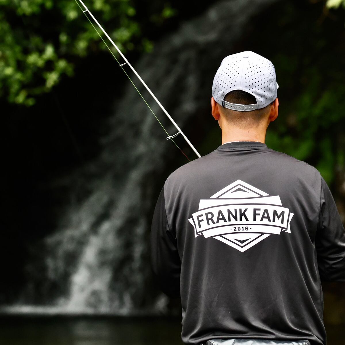 受注生産】EMBLEM DRY LS TSHIRTS｜blk | FRANK FAM