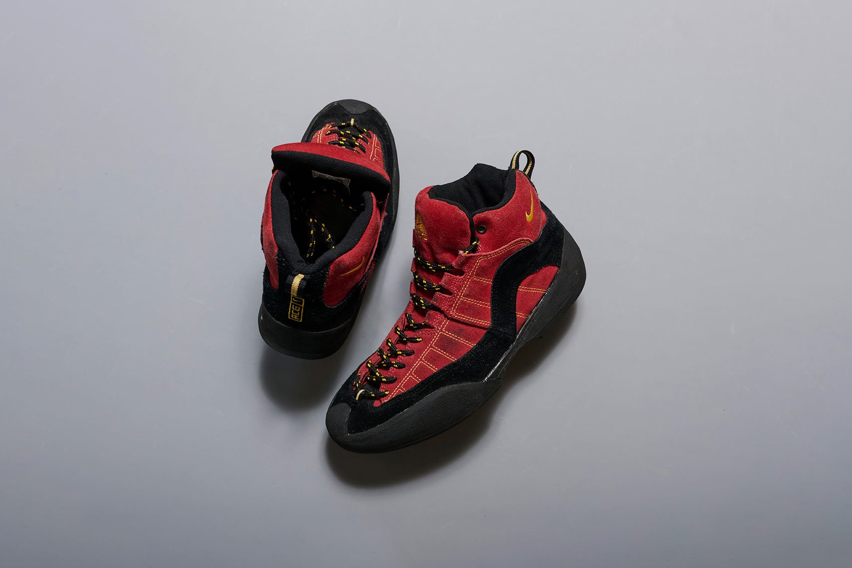 NIKE AIR LAVA DOME 2002 | PLAYGROUND | スニーカーショップ