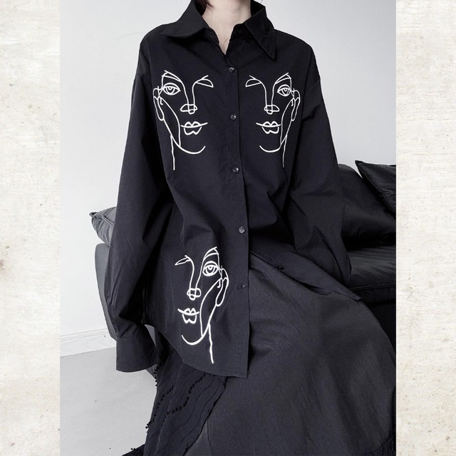 Face Line Art Loose Shirt　H0465