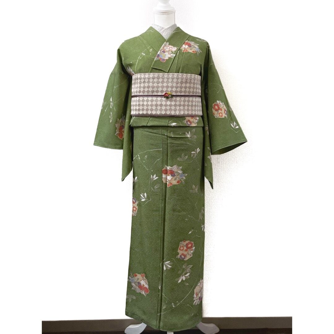 草色に金彩入り破れ色紙・花文様の小紋着物 | 今昔きもの楸堂