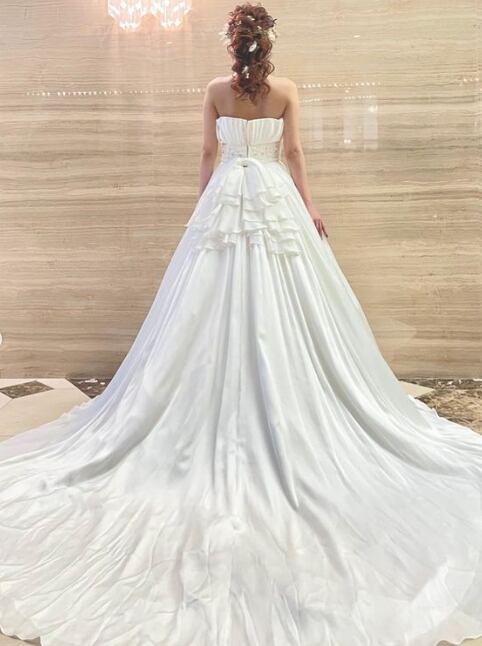 ウェディングドレス ウエディングドレス シルク ベアトップ ビジュー  