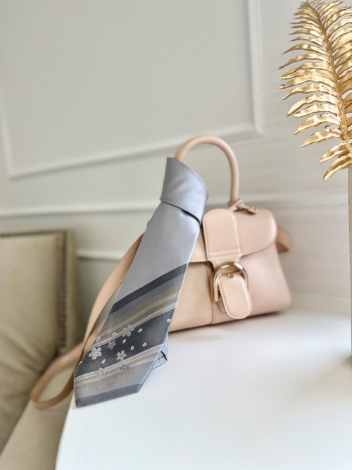 上質シルクツイルネクタイ（さくら）