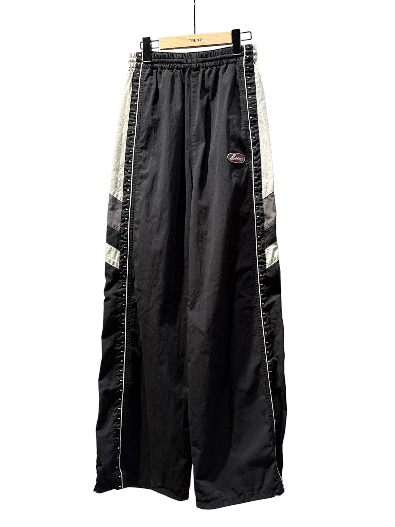 【26AW】WE11DONE ウェルダン / トラックパンツ / HOOK & EYE DETAILED TRACK PANTS - 1