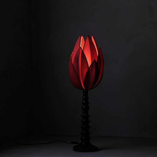Floor lamp