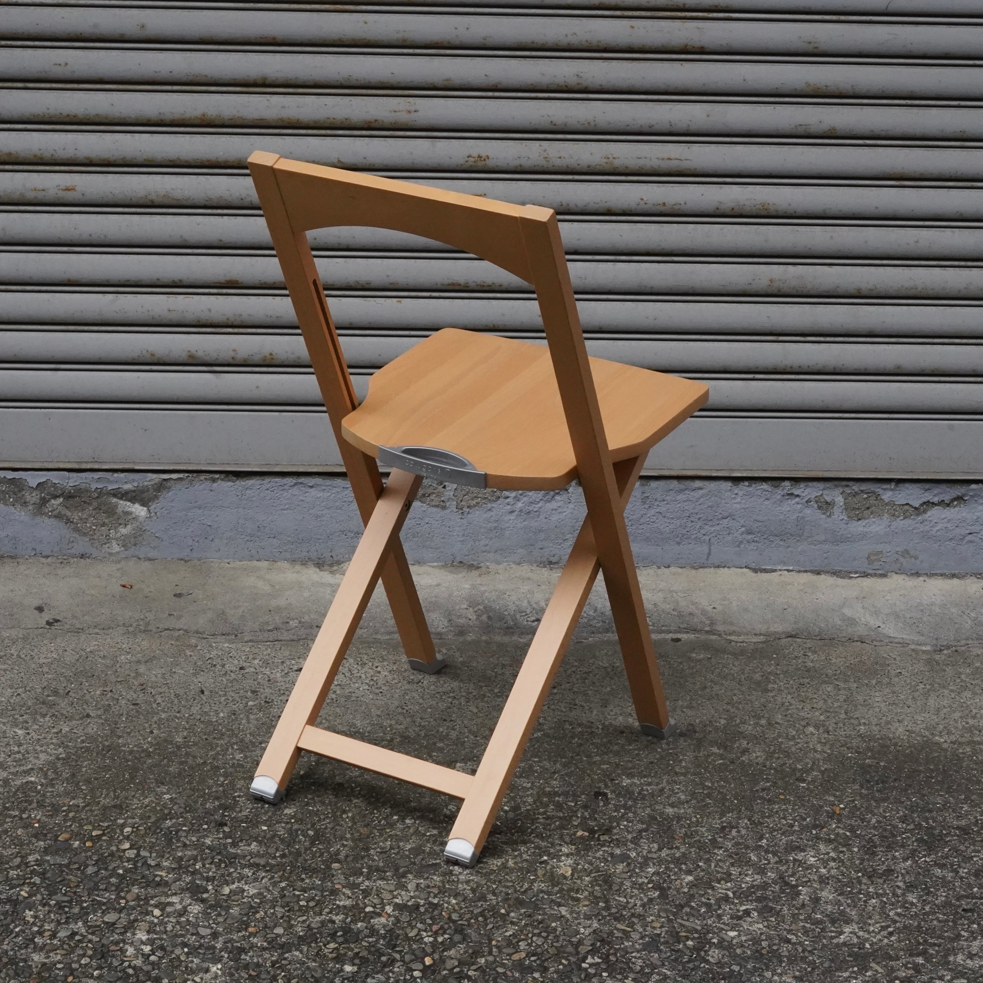Calligaris OLIVIA 伸長式チェア | トリノス-torinoth- | 新宿区神楽坂