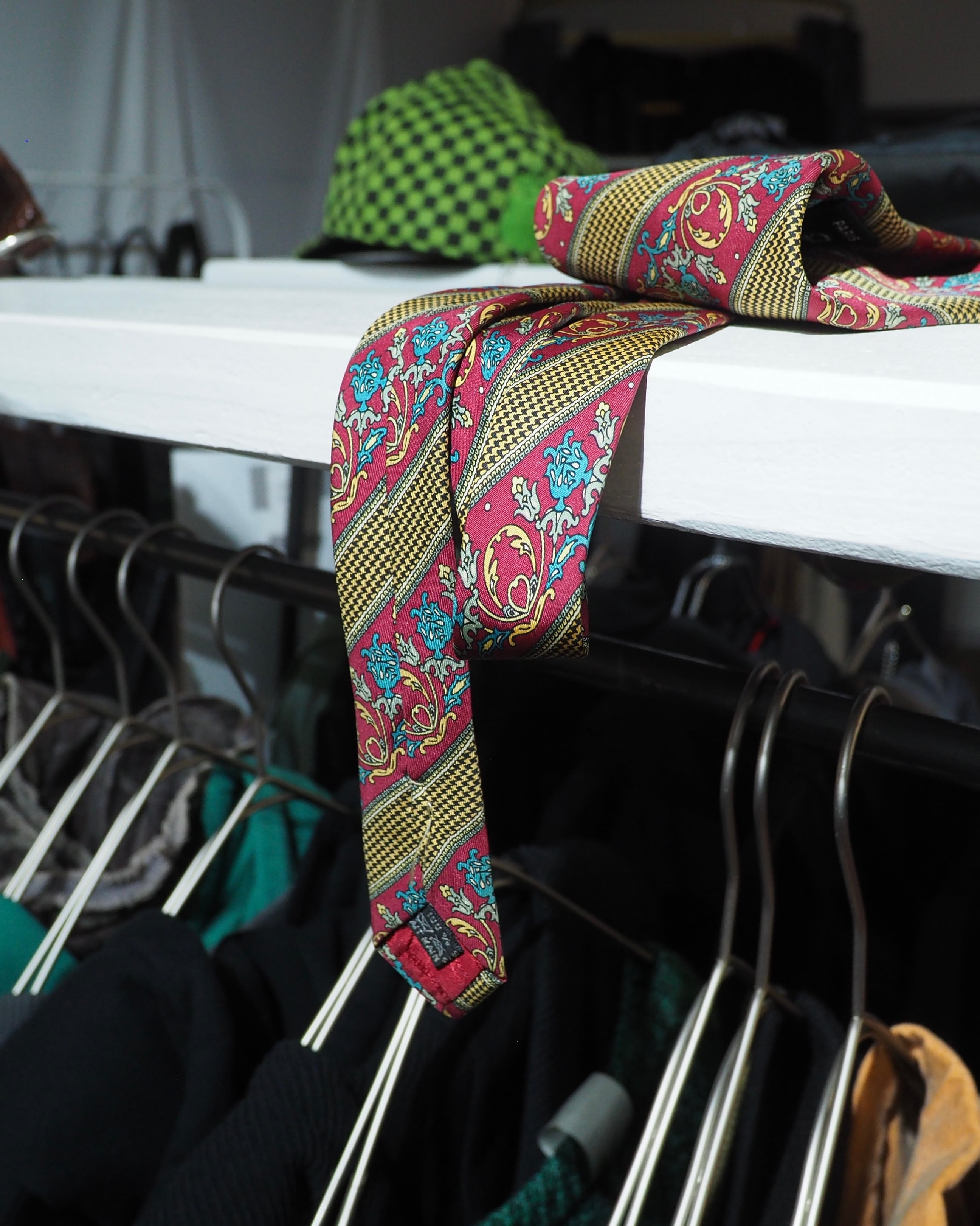 " Old Christian Dior " vintage silk Tie (made in France)