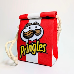 ♧ 再入荷!【 Pringles( プリングルズ )】ロープショルダーバッグ*パッケージ風 / Food Bag 〚アメリカン雑貨 アメトイ〛