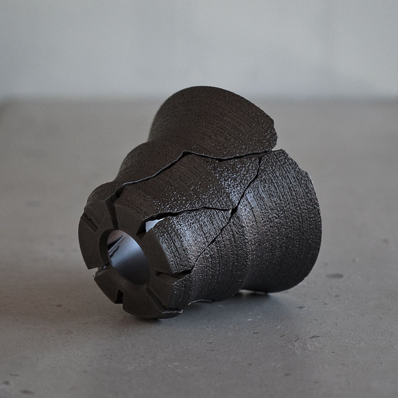 クラックスリット鉢 G 平鉢 (14cm) | Green Mountain Store