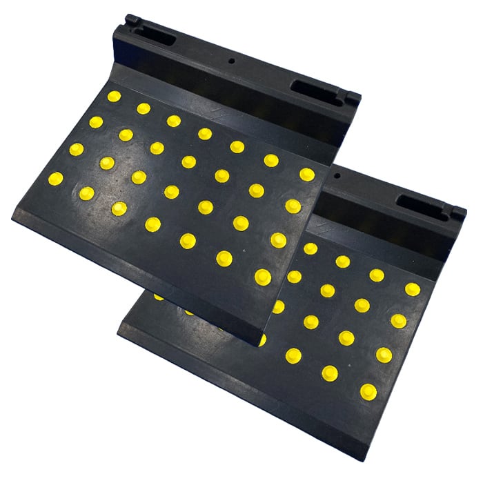 リフトバ AR-1555-3 AR1555-3 ２枚１組　連結金具２個付属 フォークリフトの停車位置を固定化 フォークリフトの停車場所に置くことで停車位置が固定化され場内を整理整頓できます リーチフォーク,カウンターフォーク アラオ