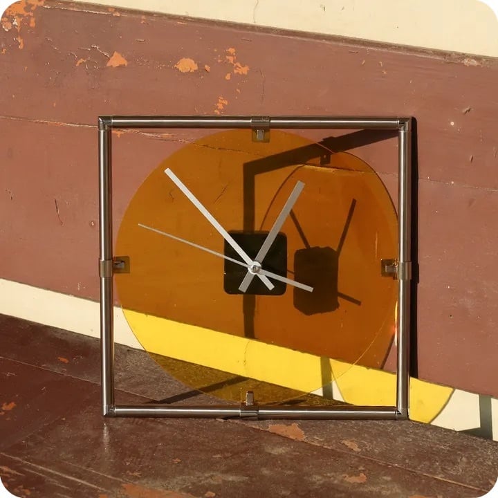 81207036_4