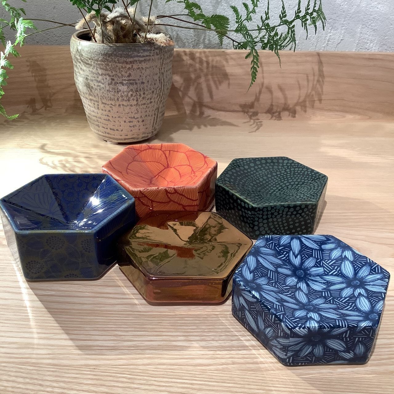 Heini Riitahuhta / Hexagon dish L-I／Blue royal / ヘイニリータフ