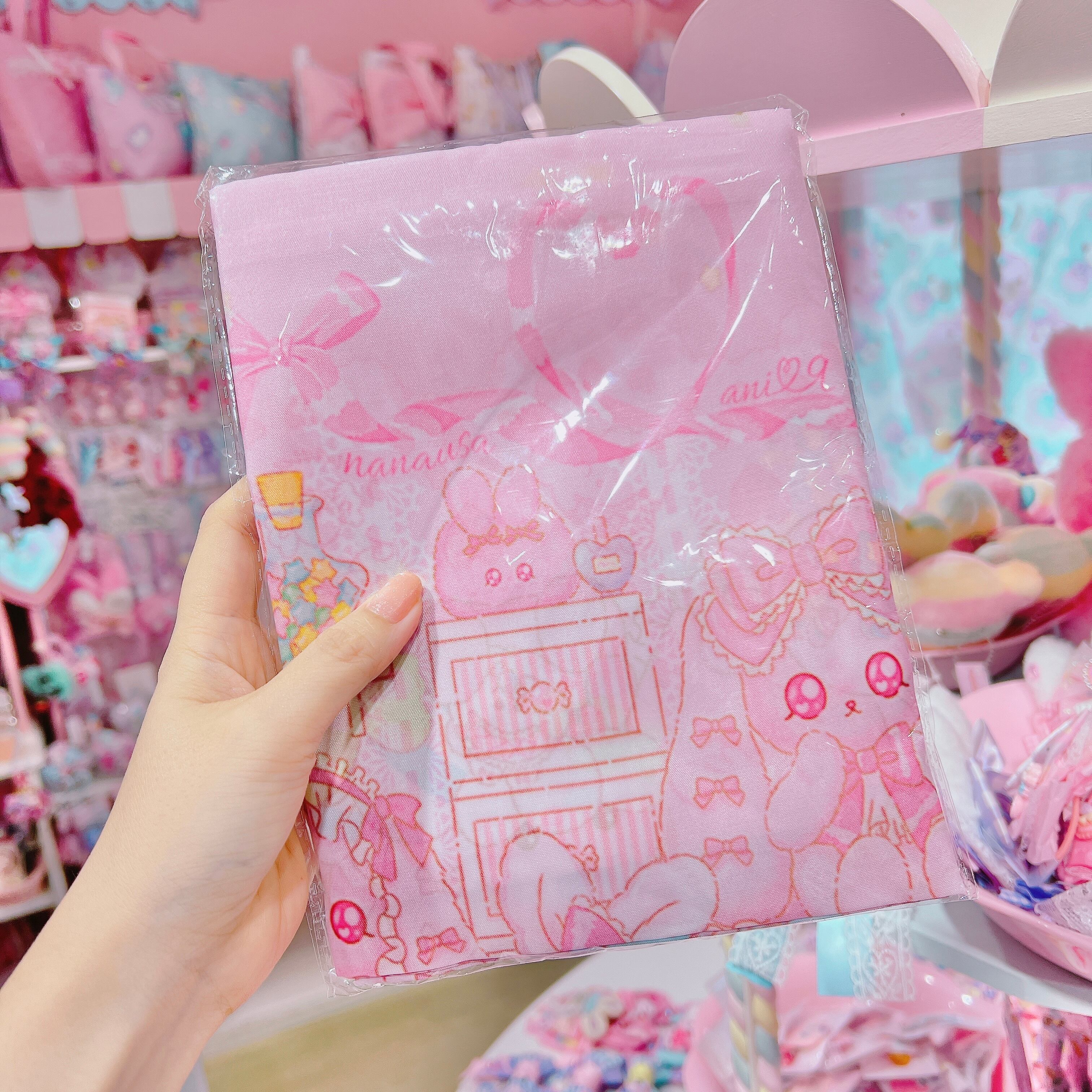 【E7】102-3タペストリー60×90cm