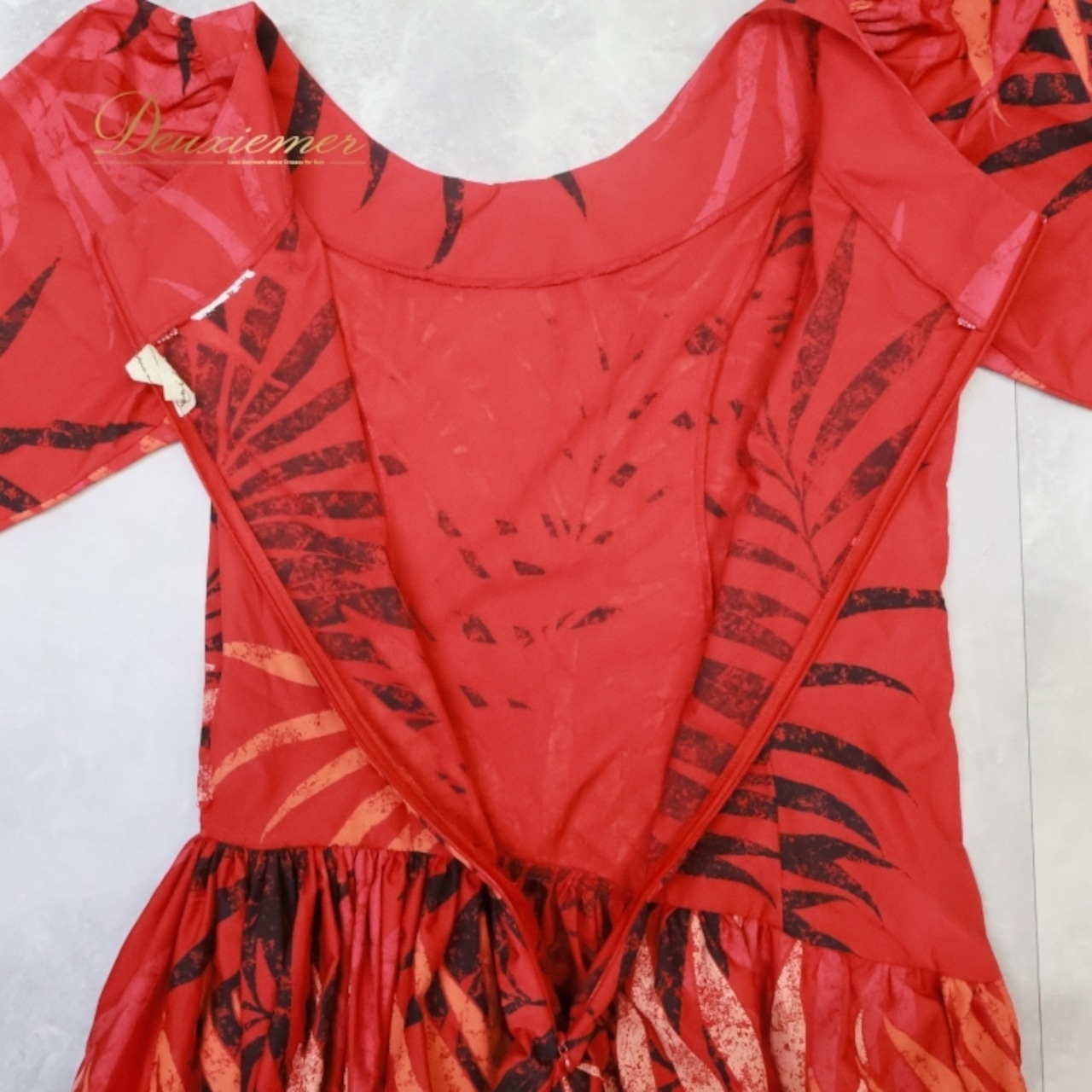 フラダンス 衣装 ワンピース ドレス レッド系 五分袖 ヤシ柄 かわいい 鮮やか 華やか 明るい おしゃれ 大人っぽい ハワイアン アロハ ハワイアンプリント フラ ダンス レッスン 練習 レディース エレガント シンプル