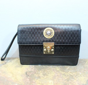 2000000026756 GIANNI VERSACE MEDUSA LOGO LEATHER CLUTCH BAG/ジャンニヴェルサーチメデューサ柄レザークラッチバッグ