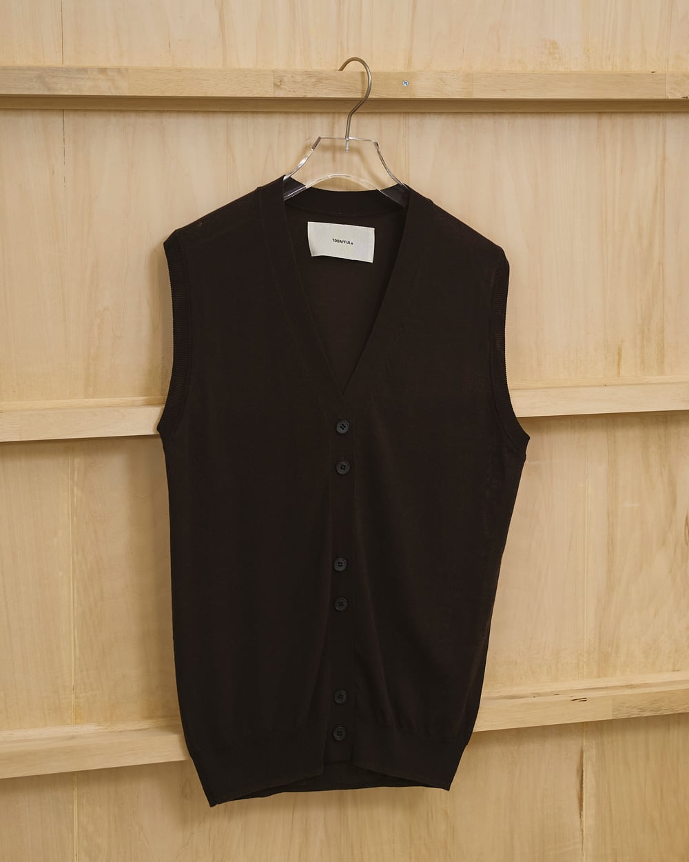 TODAYFULのベストです❣️ TODAYFUL Tencelsilk Knit Vest テンセルシルクニットベスト Dark