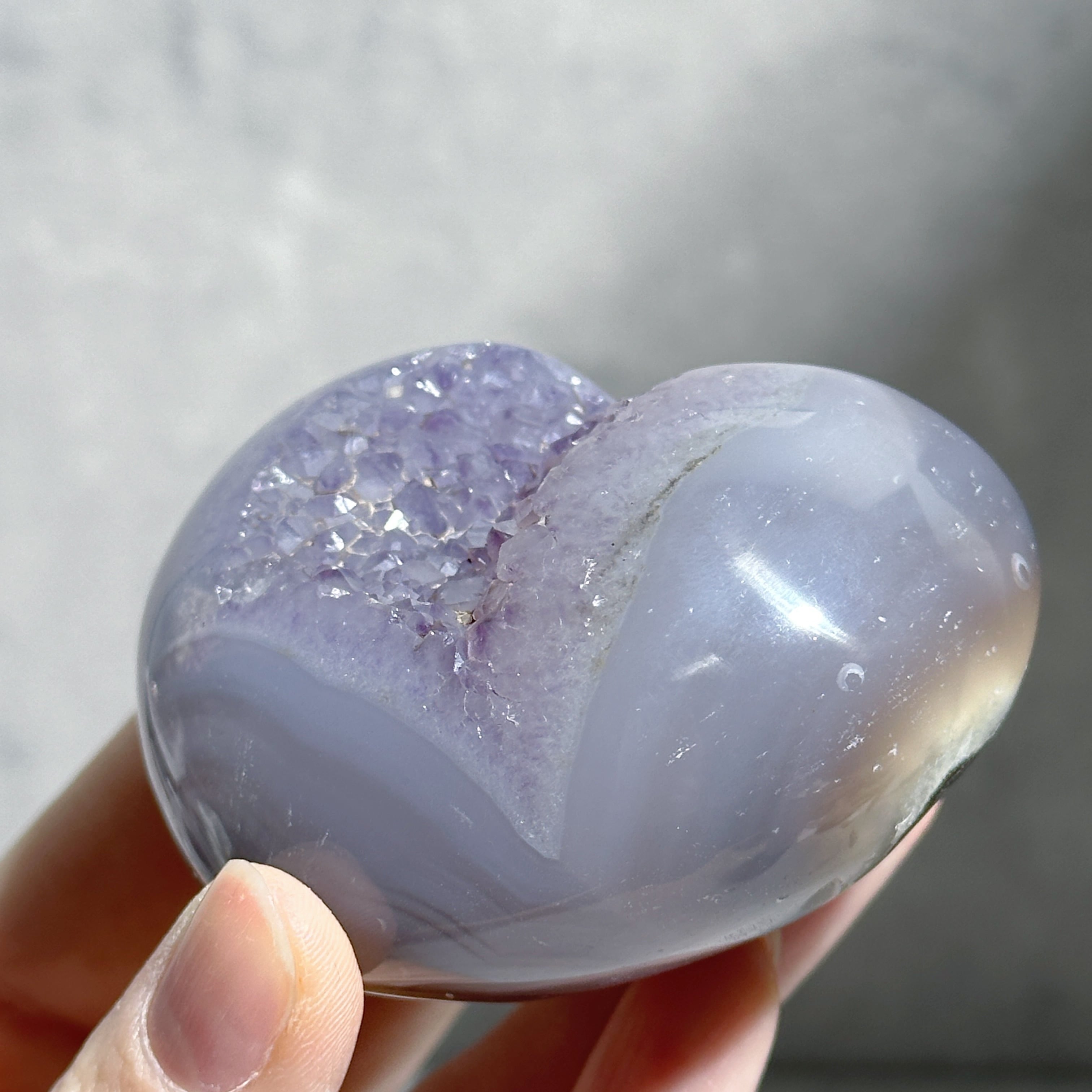 お洒落　アメジスト　アゲート　共生　ハート　台座付き お洒落アメジストアゲート共生ハート台座付き