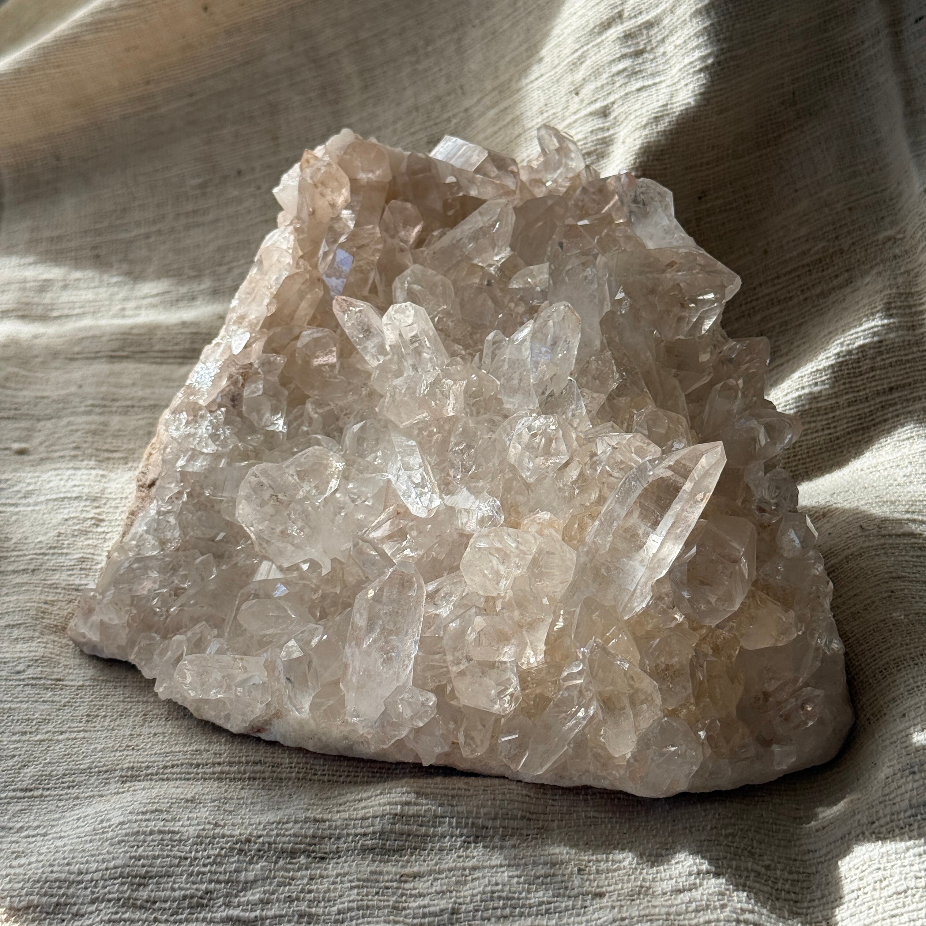 ロック クリスタル】ミナスジェライス産 水晶 ビッグ ポイント バー