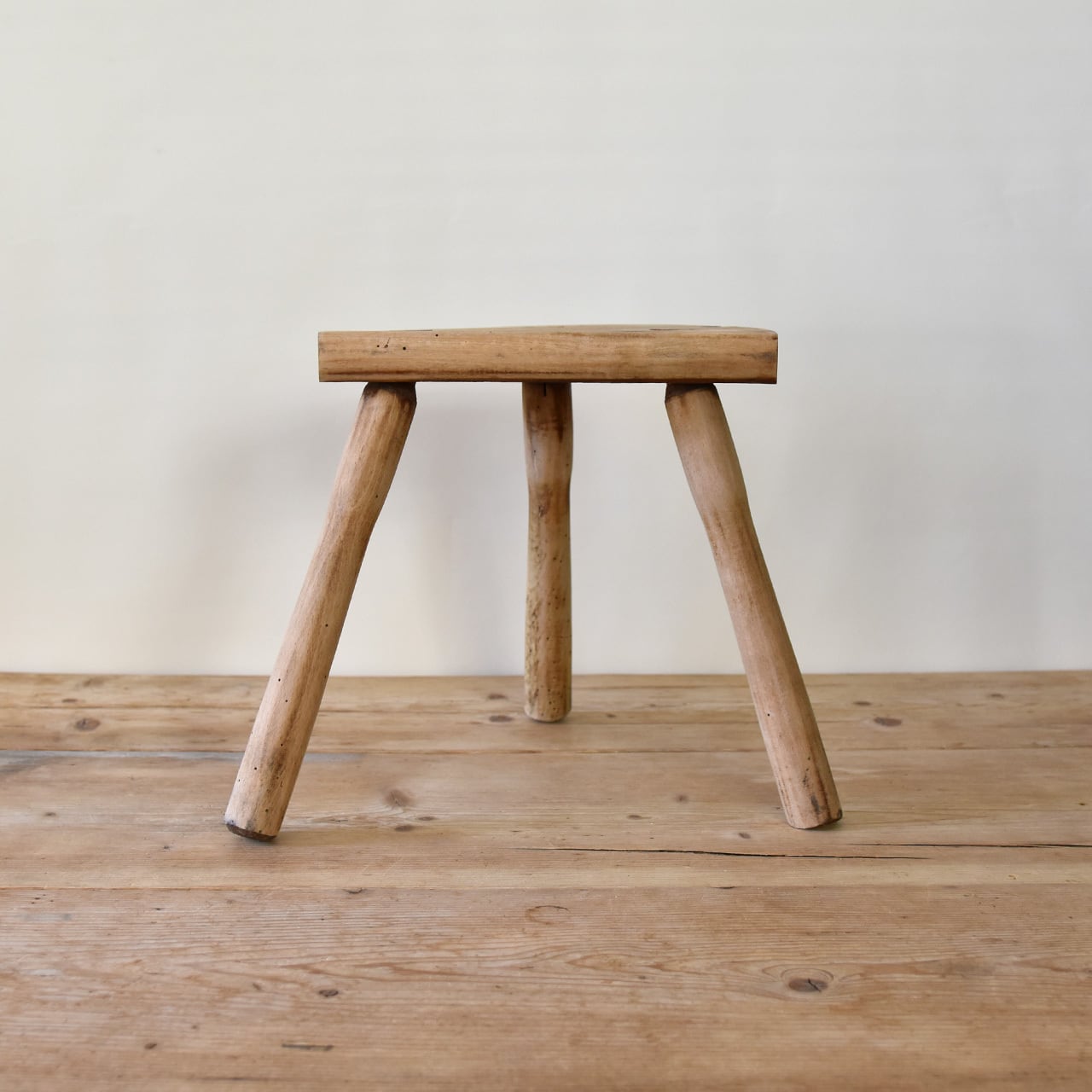 French Stool (3legs) / フレンチ スツール (ミルクスツール) / 2209H