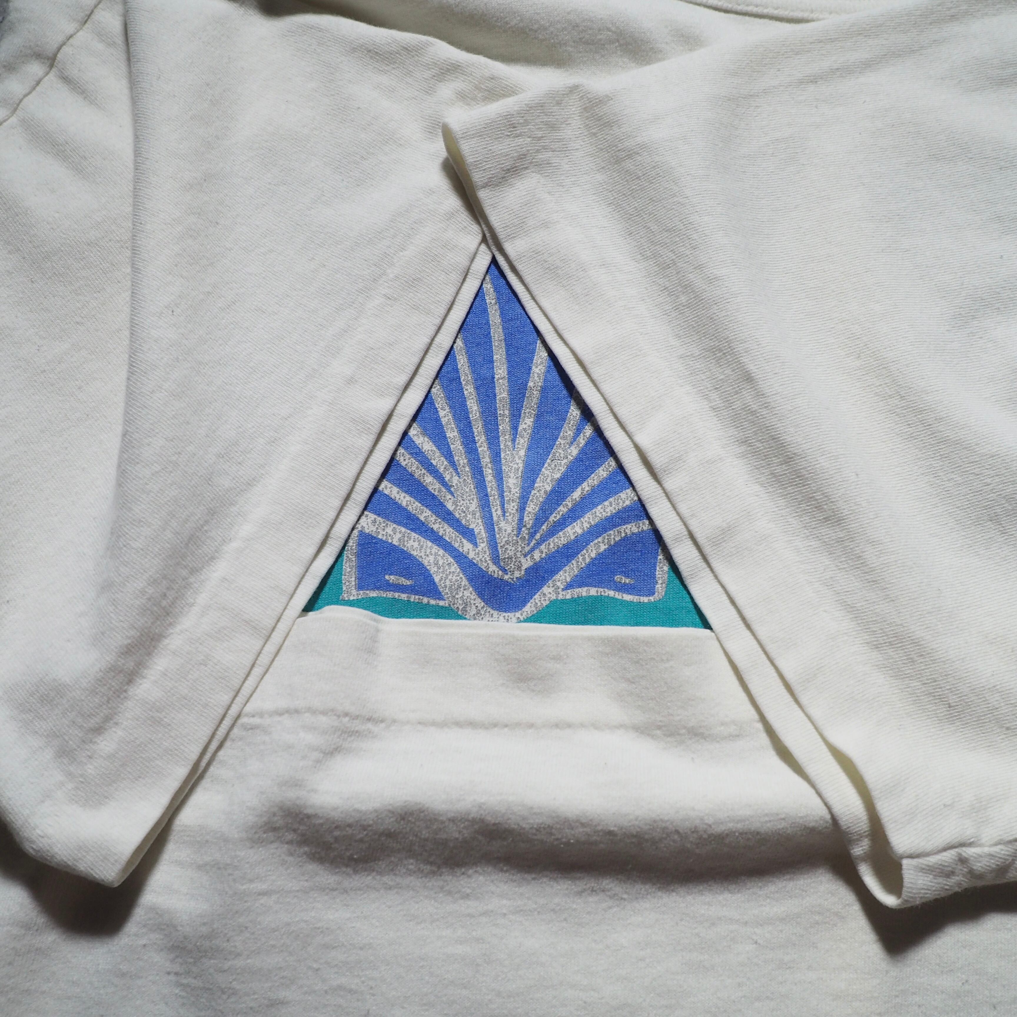 1990s ” Beach Bound ” Big Pocket Embbossed vintage loose SS Tee (made in Usa)