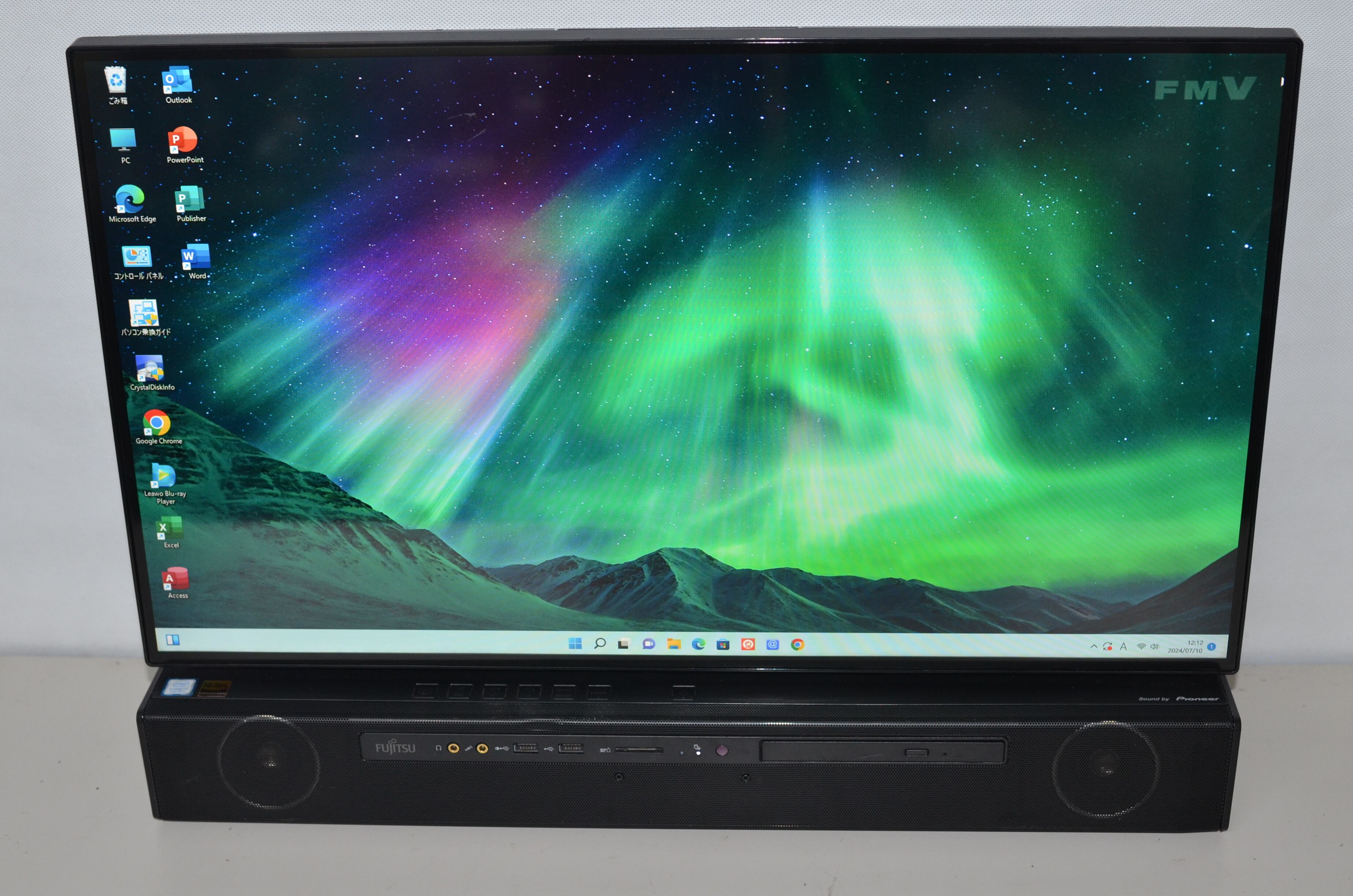 中古良品一体型パソコン 富士通 WF2/C3 Windows11+office core i7 