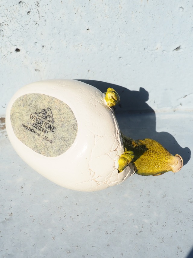 1989 Windstone Editions Dinosaur Egg Statue, Made in California, USA