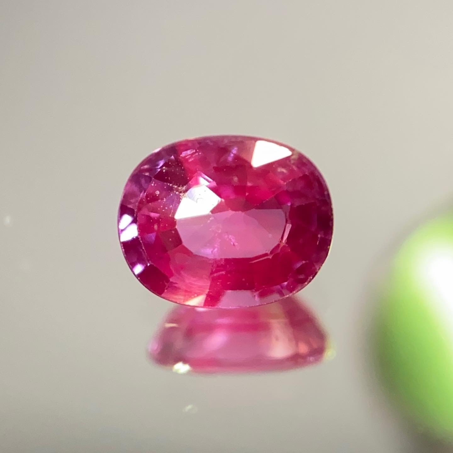 可憐なバイオレットサファイア