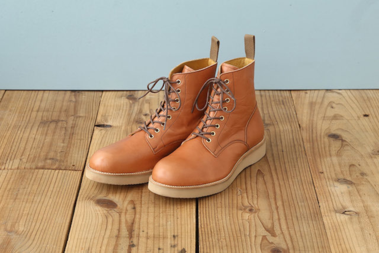 LACE UP BOOTS (WEDGE SOLE)