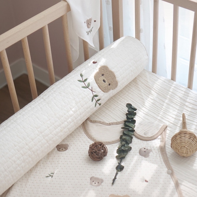 【BABY】アニマル刺繡枕