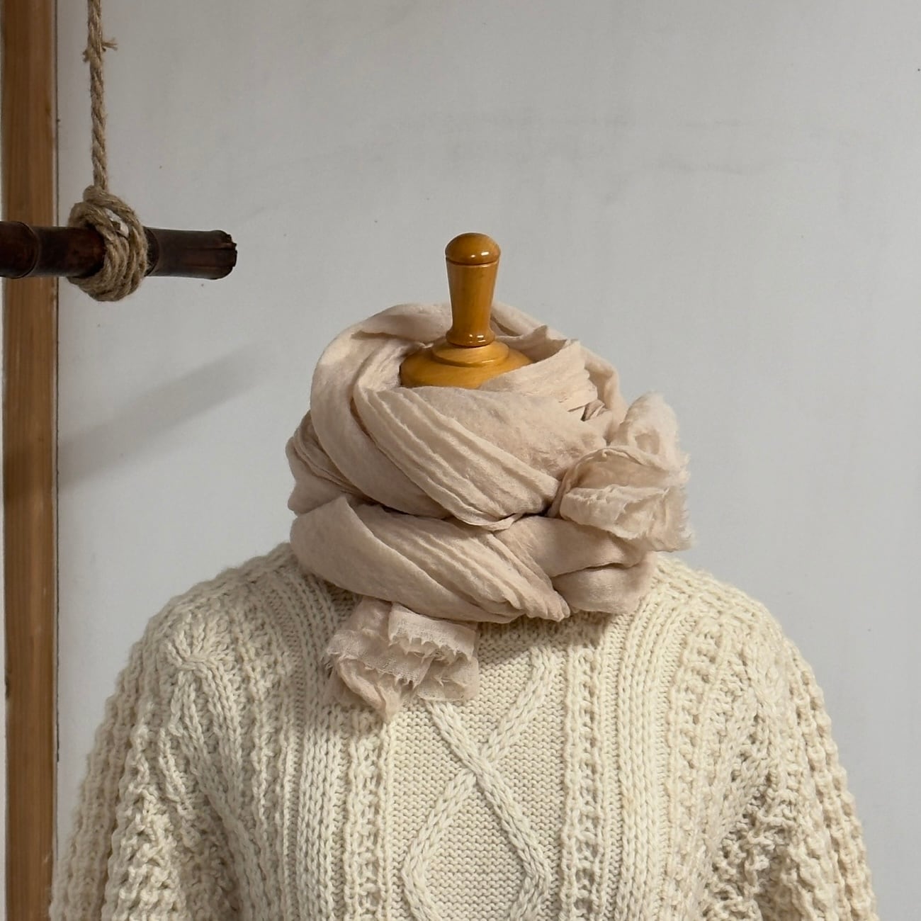 手染め ウール100% ふんわりストール|そば殻染め(植物染め)|futashiba248 / Cotton Scarf